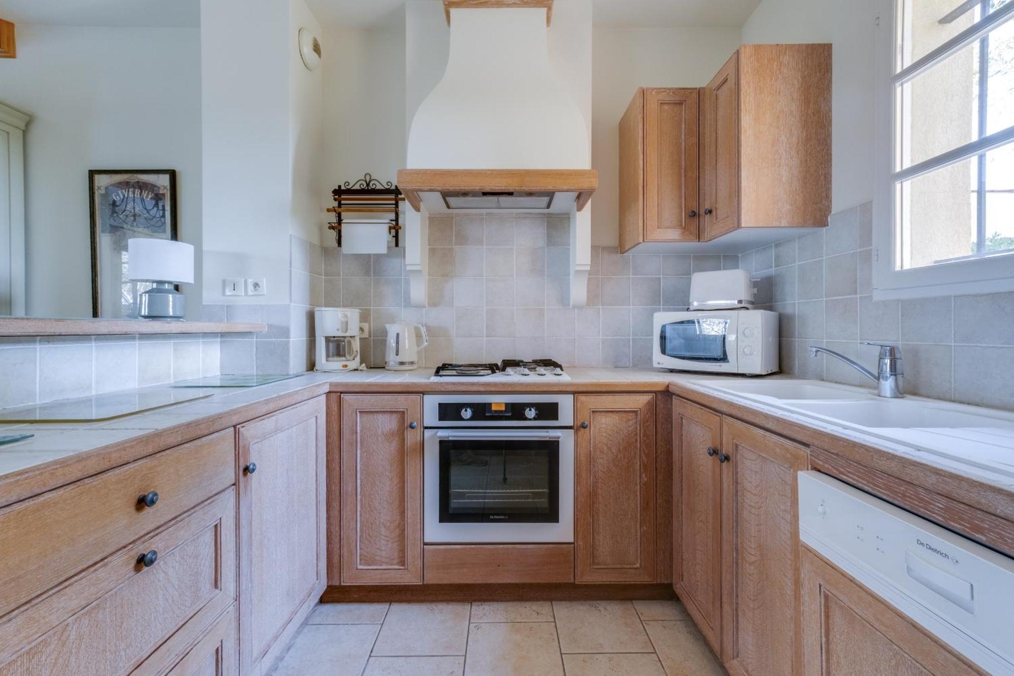 Les Appartements Et Maisons Du Domaine De Saint Endreol Golf & Spa Resort La Motte Dış mekan fotoğraf