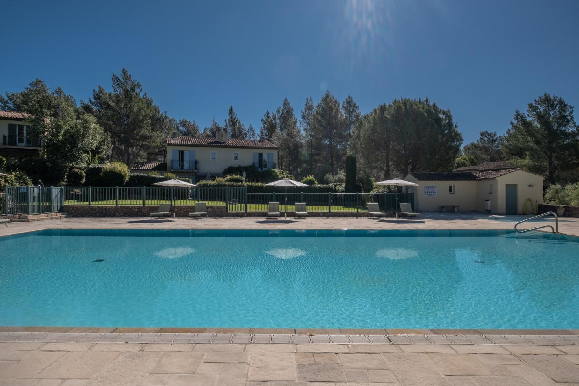 Les Appartements Et Maisons Du Domaine De Saint Endreol Golf & Spa Resort La Motte Dış mekan fotoğraf